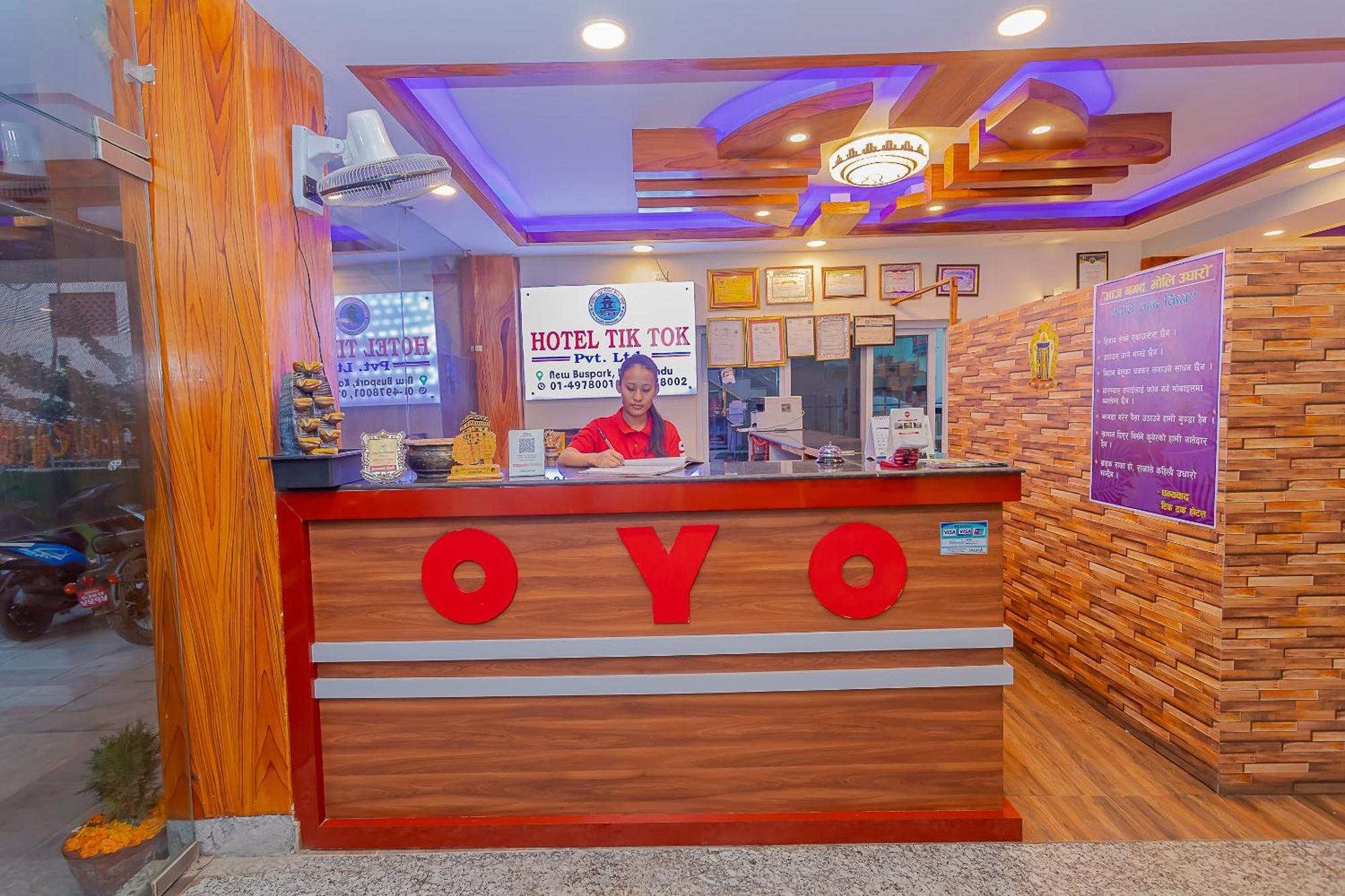 Oyo 799 Hotel Tik Tok Pvt Ltd. Kathmandu Buitenkant foto