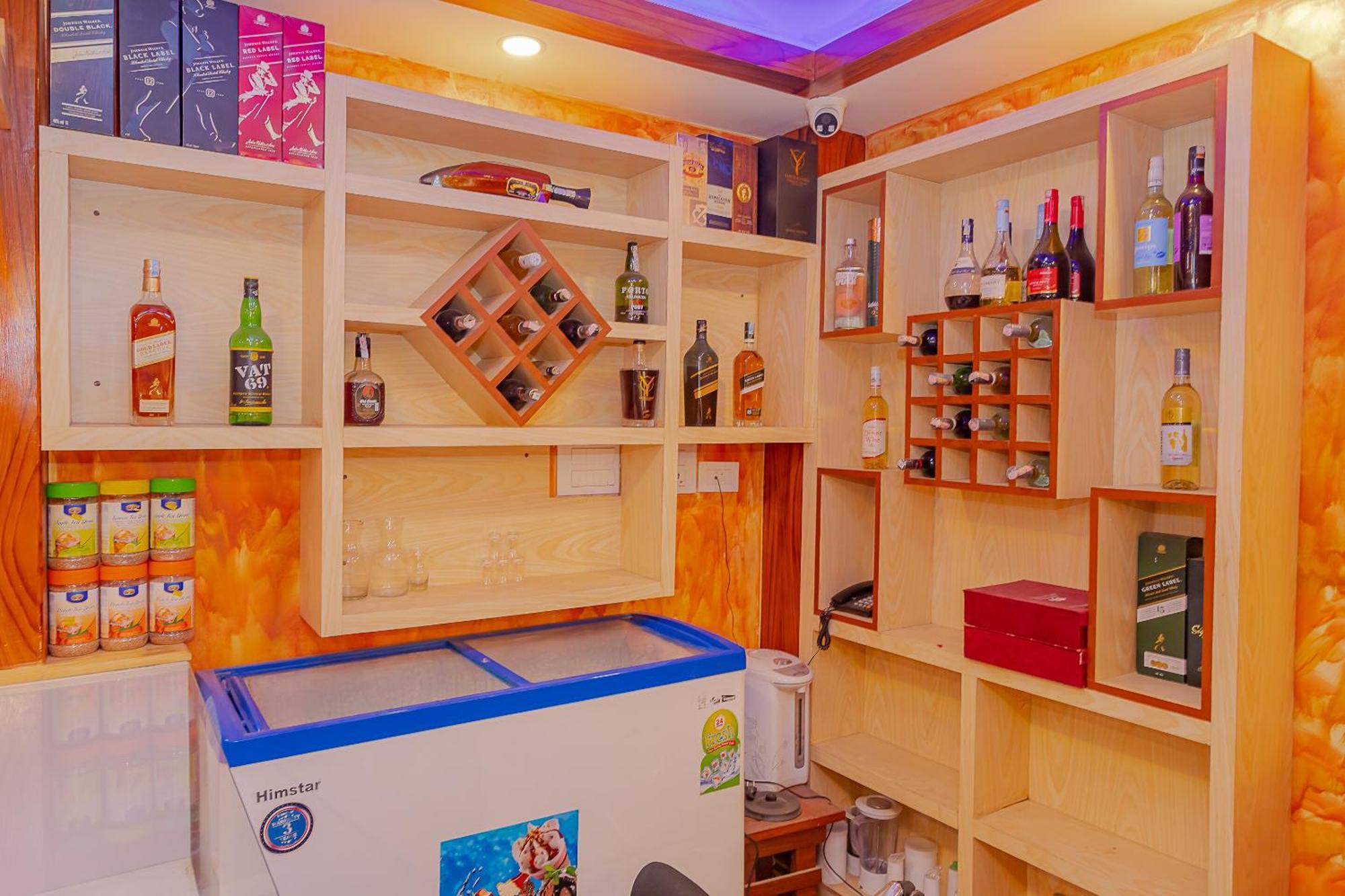 Oyo 799 Hotel Tik Tok Pvt Ltd. Kathmandu Buitenkant foto