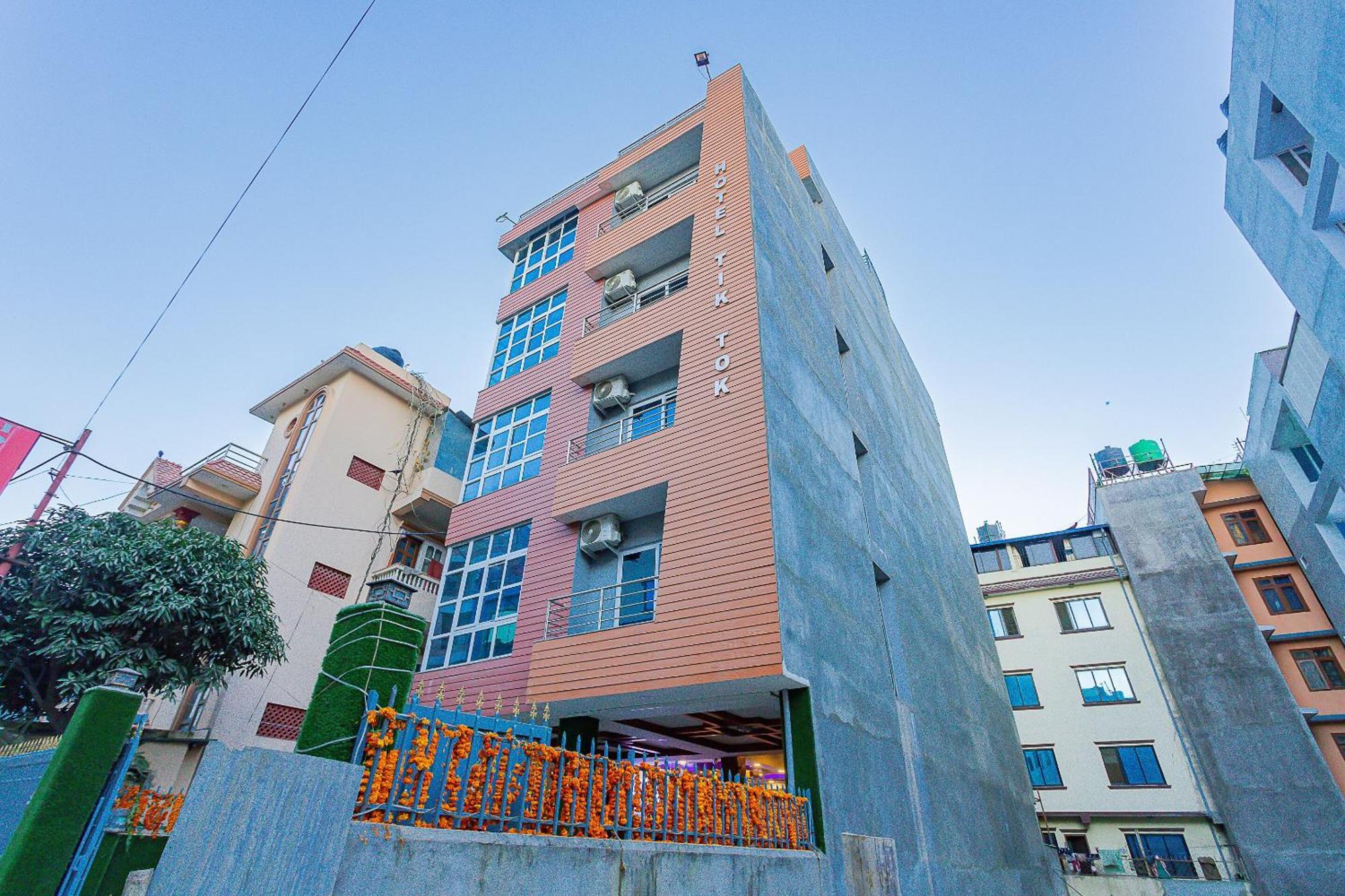 Oyo 799 Hotel Tik Tok Pvt Ltd. Kathmandu Buitenkant foto